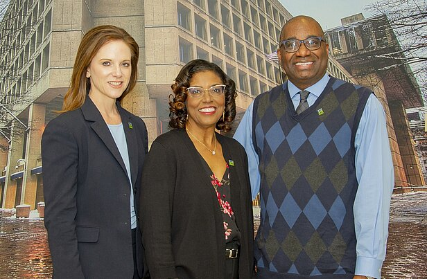 FBI Agent Bridgette Trela donated a kidney to her longtime co-worker’s wife Rita Frazier.